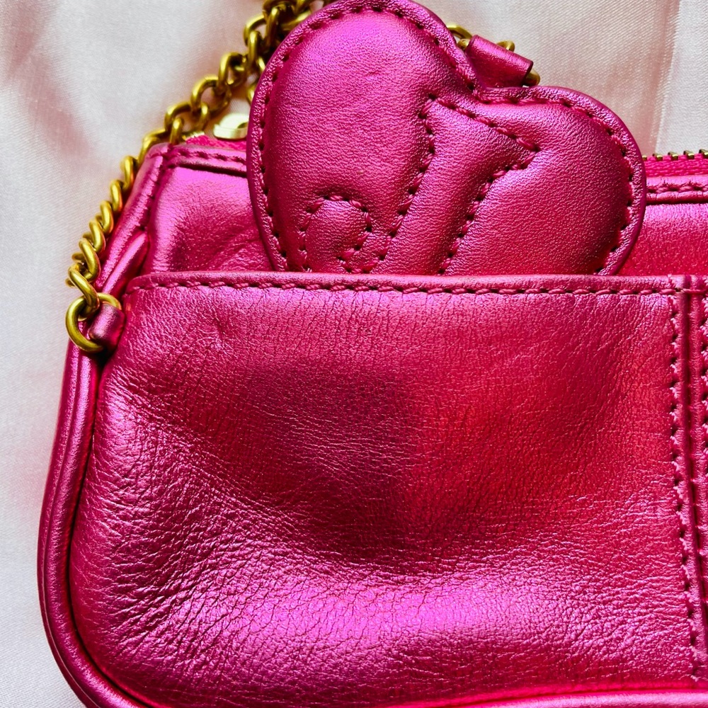 Juicy Couture pink metallic leather wristlet Y2K - Picture 15 of 17